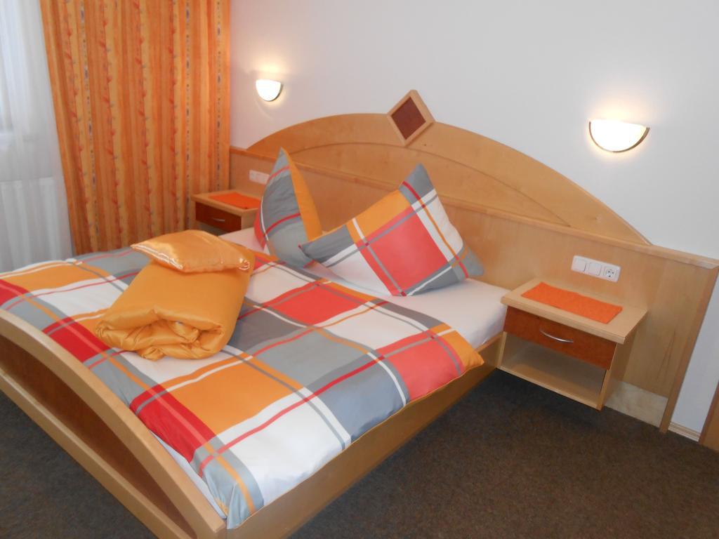 Apart Zangerle Kappl  Pokoj fotografie